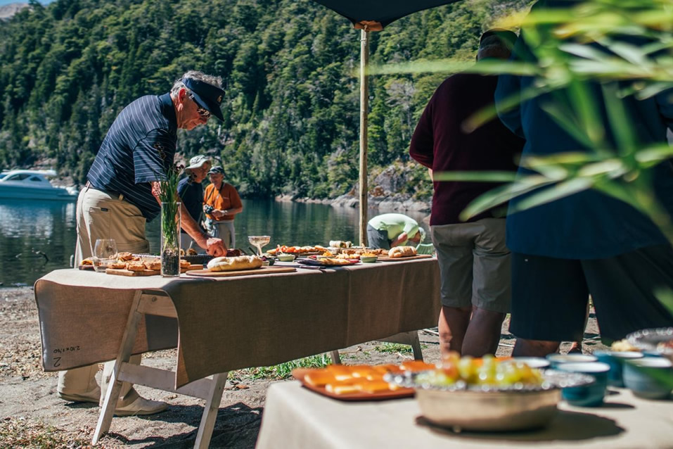 <h2>The Best of Argentina Escorted 2019 Feb 18</h2>11 Nights in Patagonia & Buenos Aires | 6 Rounds | February 18 – March 1